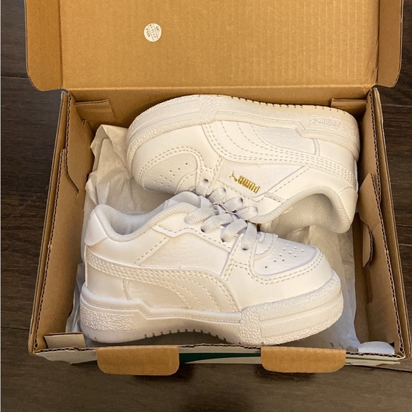 NIB White Puma kids sneakers size 4C - Picture 4 of 5